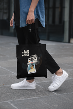 Cargar imagen en el visor de la galería, Tote Bag Tours Bad Bunny
